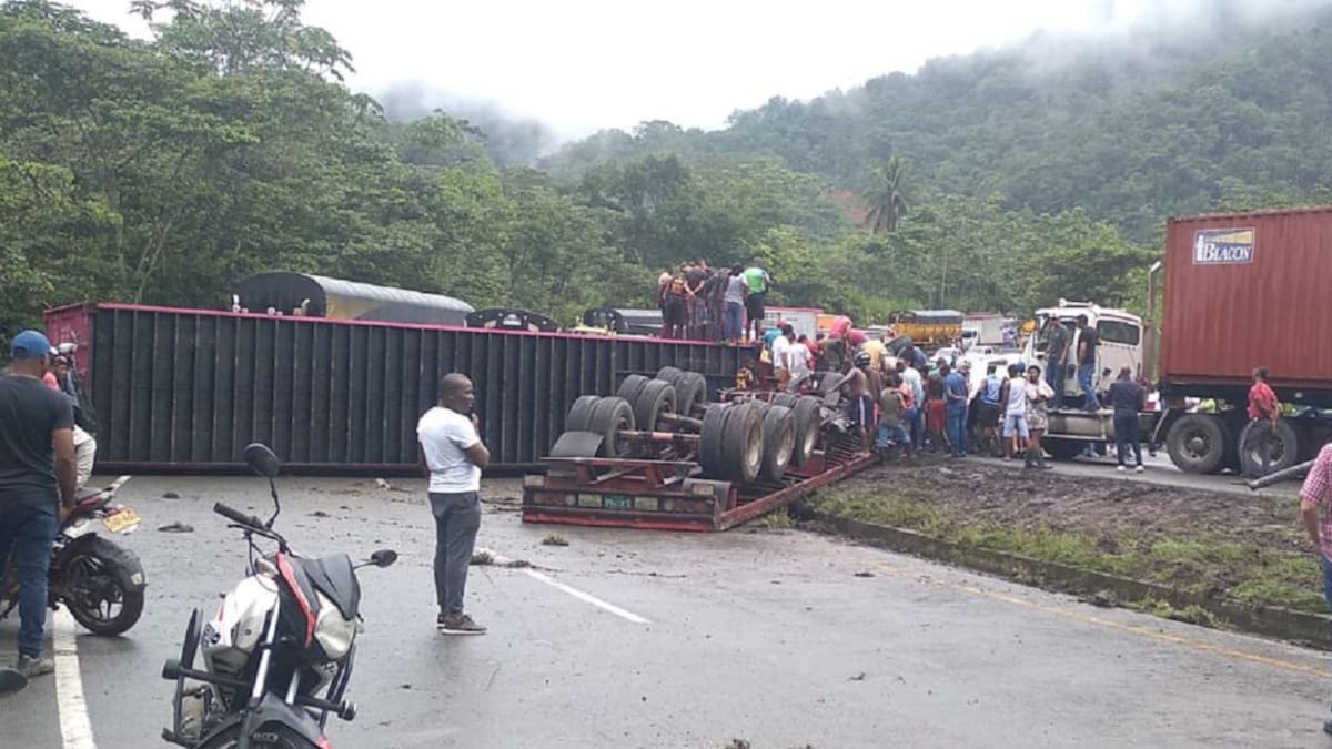 Un muerto y tres lesionados deja accidente en la vía a Buenaventura