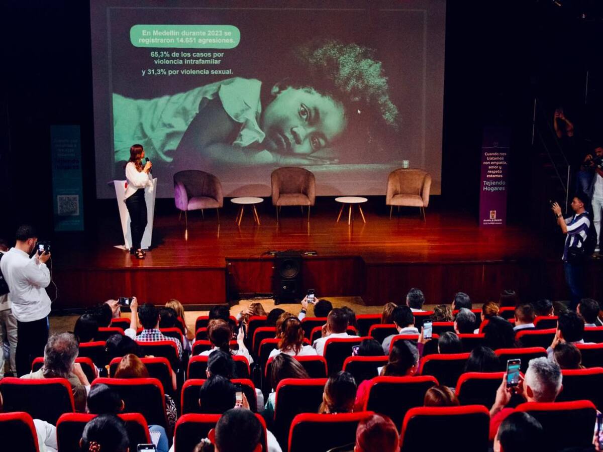 Volvió el programa “Tejiendo Hogares” en Medellín