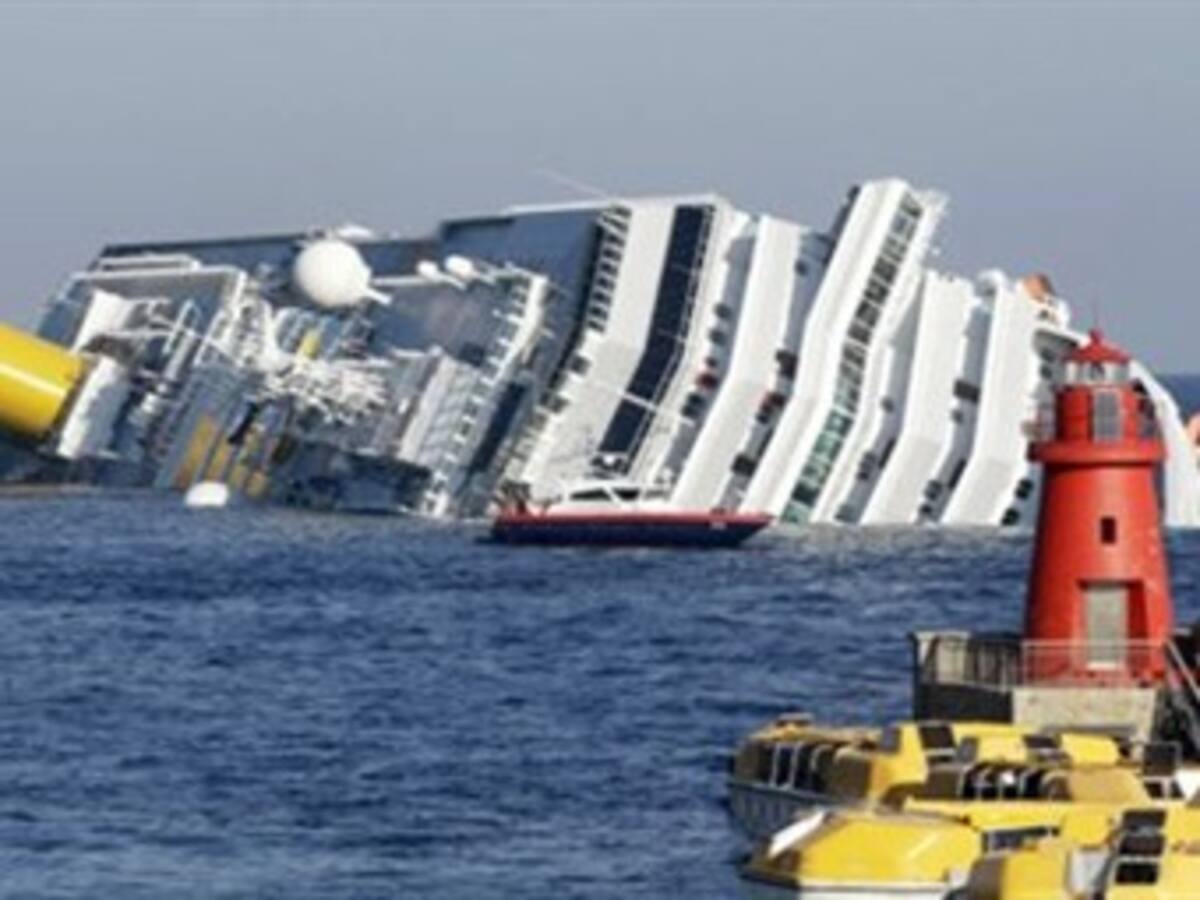 Localizan otros cinco cadáveres en el casco del crucero naufragado en Italia