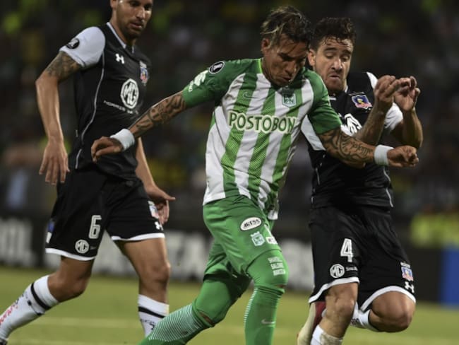 En un partido discreto Nacional aseguró su cupo a octavos de Libertadores