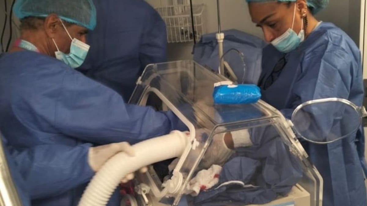 Nació el primer bebé a bordo del Buque Hospital Benkos Biohó, durante una misión en el Pacífico