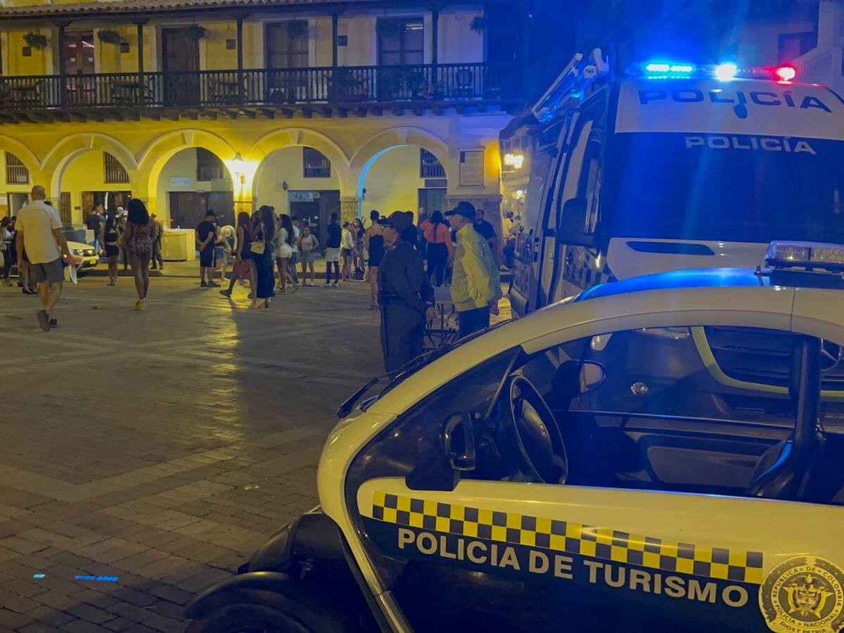 Cuatros negocios sancionados en toma de autoridades a centro histórico