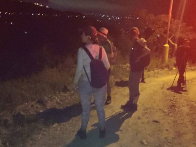 Rescatan 14 caminantes perdidos en Embalse de Tona