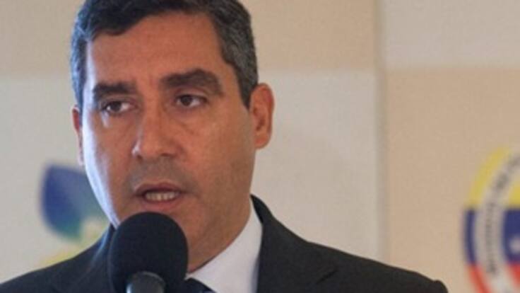 Gobierno venezolano tilda de vándalos a estudiantes de la oposición