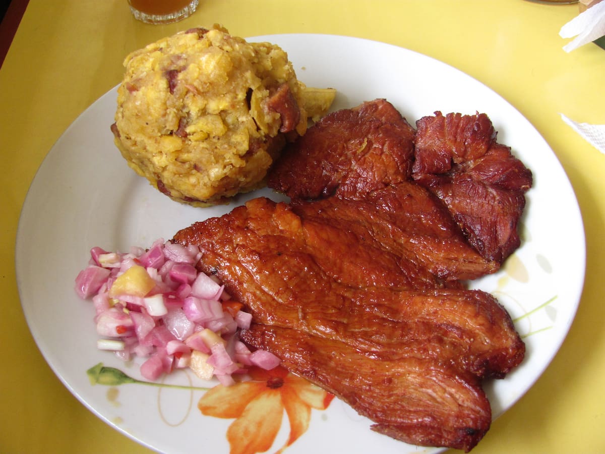 ¿Qué es tacacho? Hace parte de plato típico del Putumayo preparado con cecina de cerdo