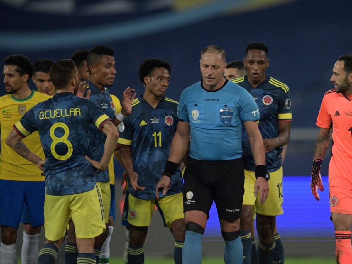 ¿Aprendió Pitana? Volvió a ser tendencia por su cambio de criterio