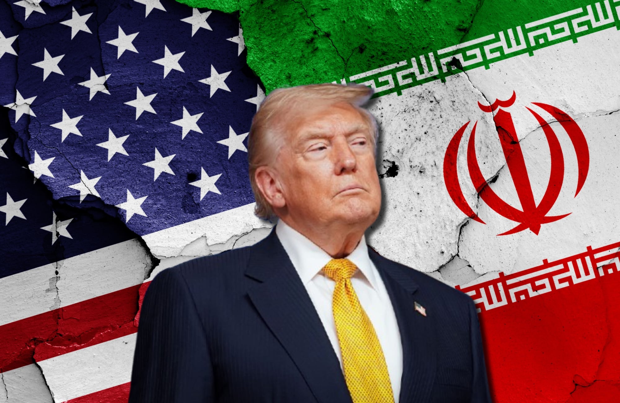 Banderas de Estados Unidos e Irán, Donald Trump. Fotos: Getty Images / (Photo by Ahmet Serdar Eser/Anadolu via Getty Images)