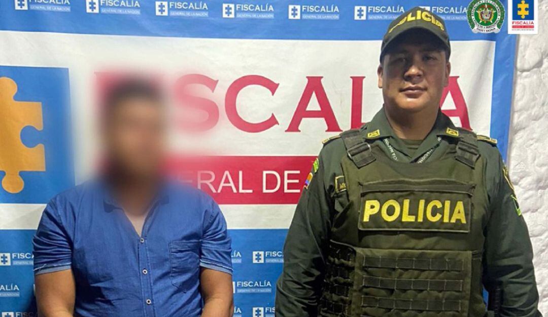 El hombre al parecer, le ocasionó quemaduras en las manos a sus hijos.