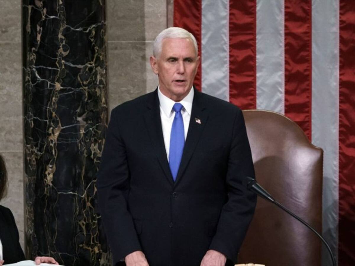 Mike Pence está haciendo lo correcto al entregar el cargo de manera pacífica: Olivia Troye