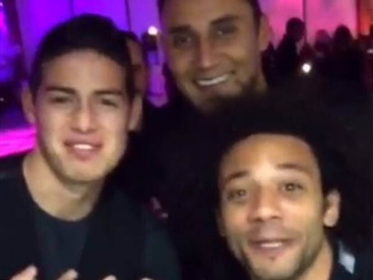 James Rodríguez canta con sus compañeros en el cumpleaños de Cristiano