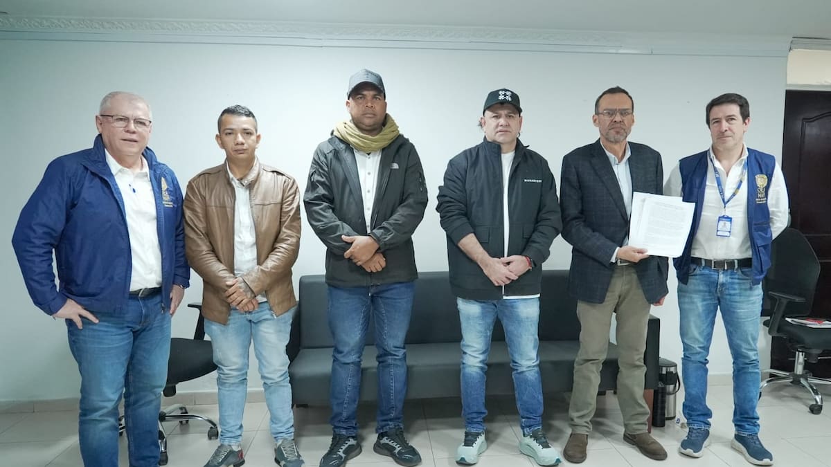 Gobierno y “Los Pachenca” firman acuerdo para desescalamiento de violencia en la Sierra Nevada