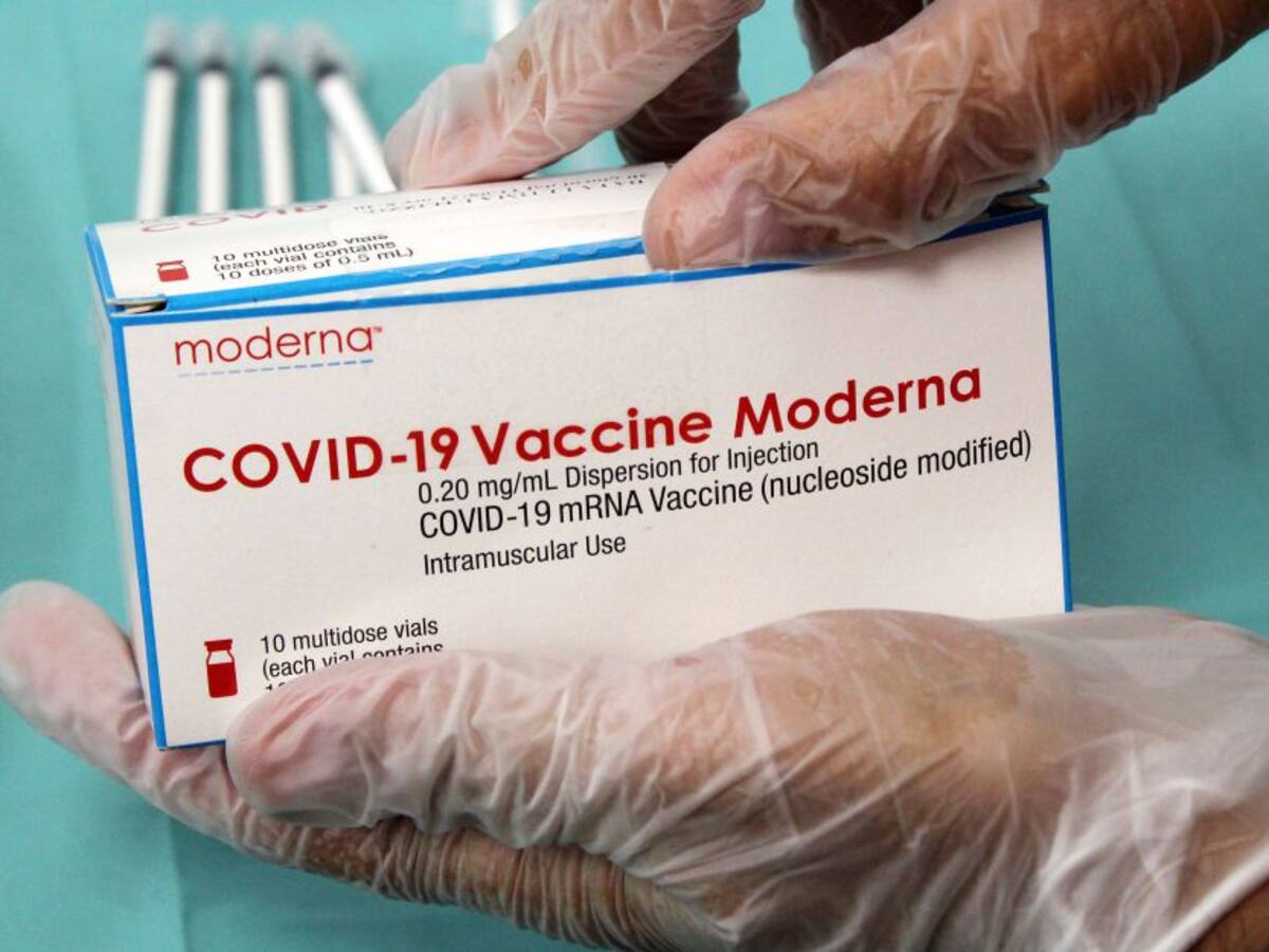 Moderna inicia pruebas con dosis refuerzo contra variante ómicron