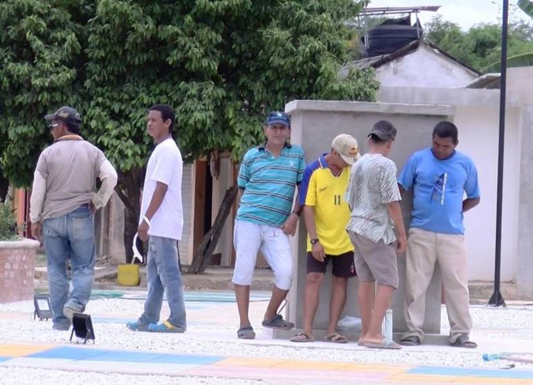 Plaza principal de Pijiño del Carmen, Magdalena, donde ya está lista la base para instalar el busto. /FOTO CORTESÍA FABIÁN BURGOS
