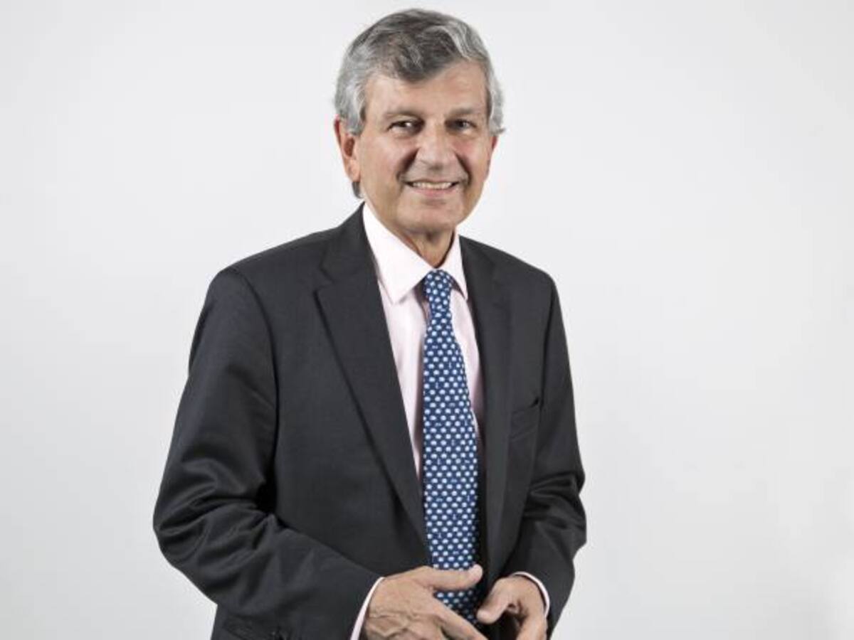 Figura del 'pliego tipo' ayudará a combatir la corrupción en contratos de obras: Caicedo Ferrer