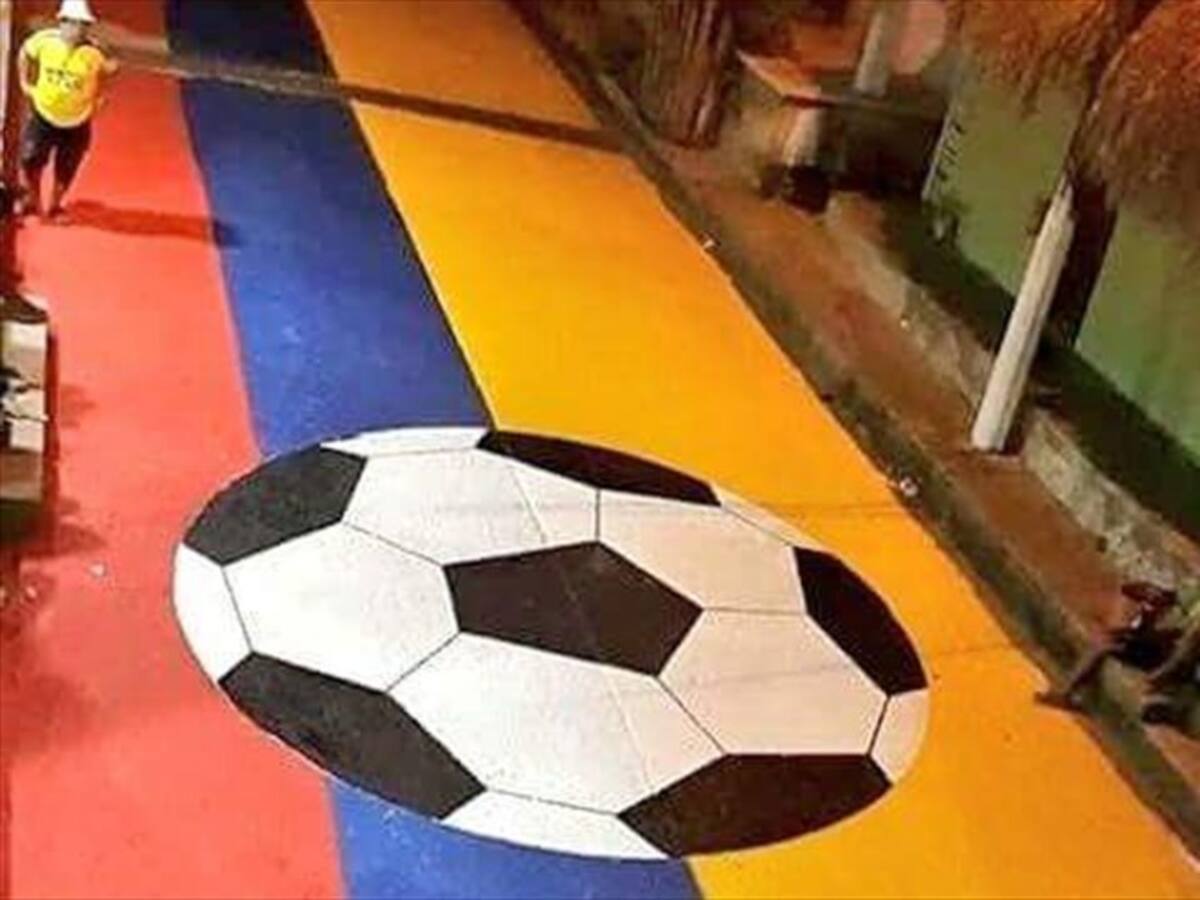 El ingenio colombiano: en Ciénaga de Oro rinden honor a la Selección Colombia