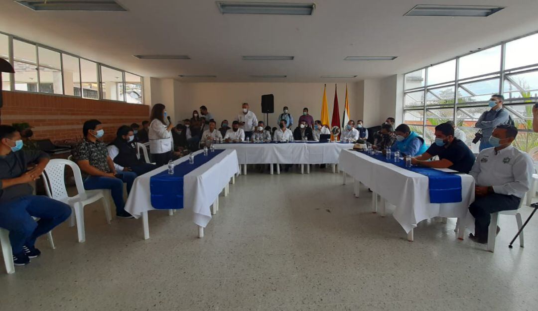 Mesa de concertación en Fresno, Tolima.