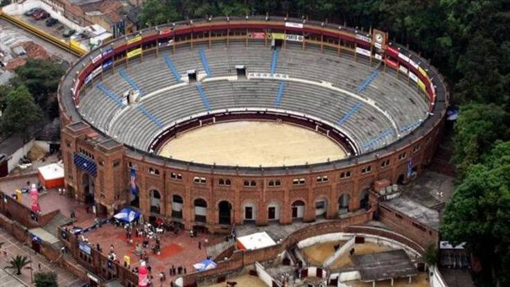 Cómo ha sido la pelea de Petro con la Corporación Taurina por la Santamaria