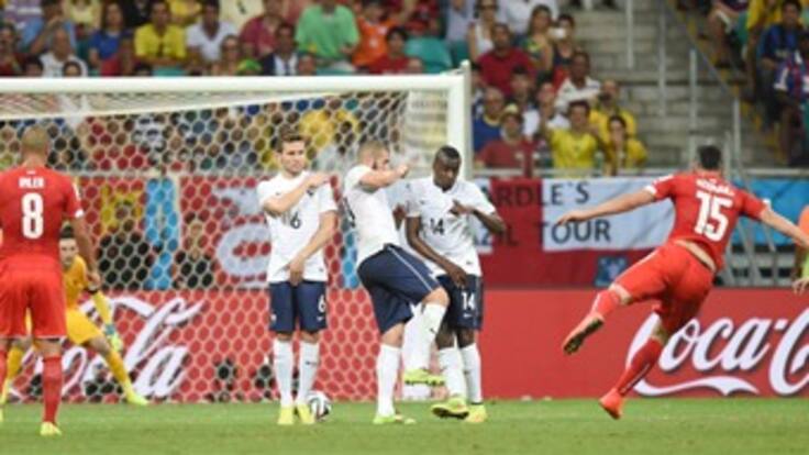 Xhaka marca el segundo gol de Suiza