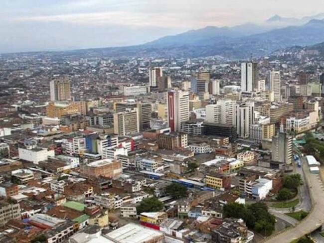 Gobernadora y alcalde avalan decisión de ampliar cuarentena obligatoria