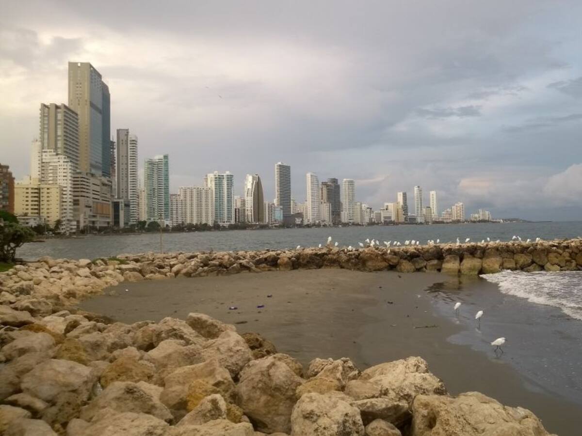Por reactivación económica proponen reorganizar playas en Cartagena