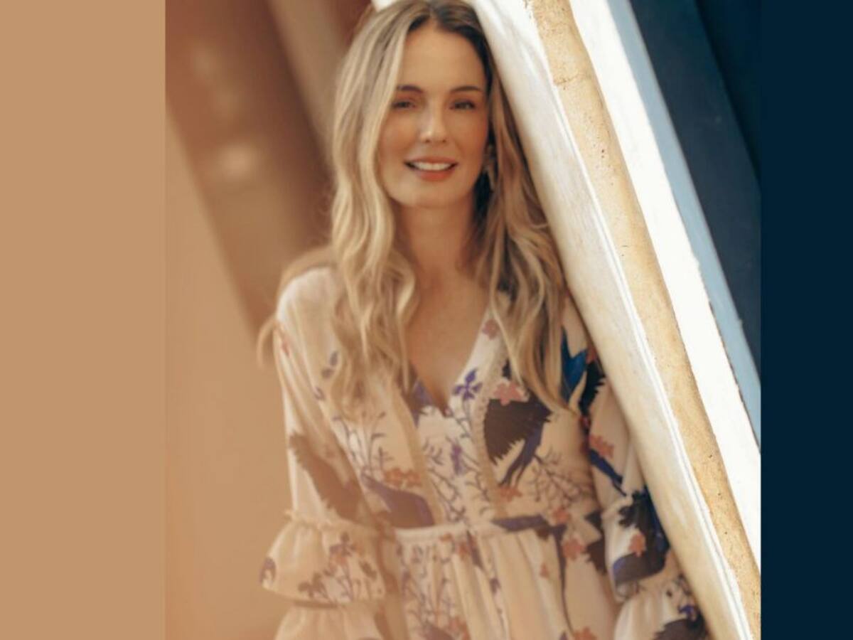 Sencillamente bella: Claudia Bahamón muestra pequeño bikini bajo el agua