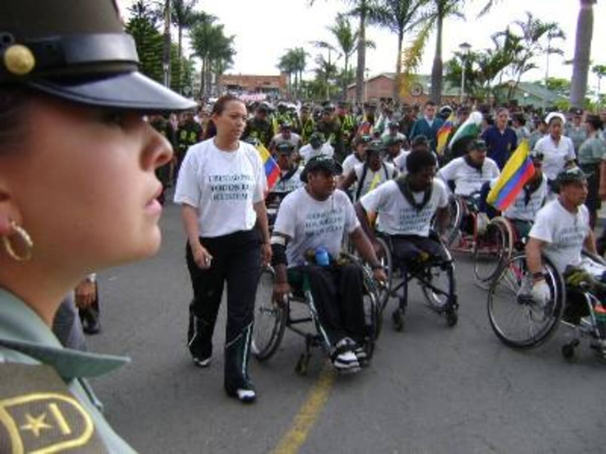 A toda marcha.