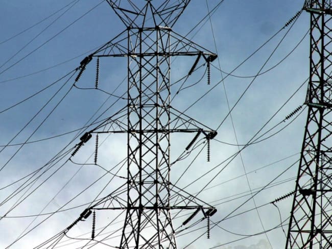 Usuarios tendrían incremento del 30% en tarifa de energía por propuesta mal estructurada: Asoenergía