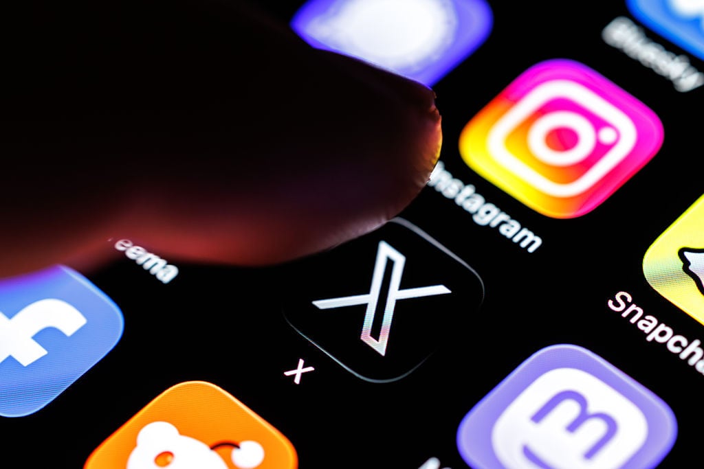 Red social X (Photo by Matthias Balk/picture alliance via Getty Images)