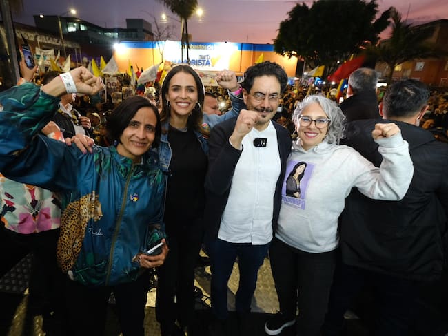 Campaña de Iván Cepeda confirma que irá a consulta de marzo: dicen que no está impedido