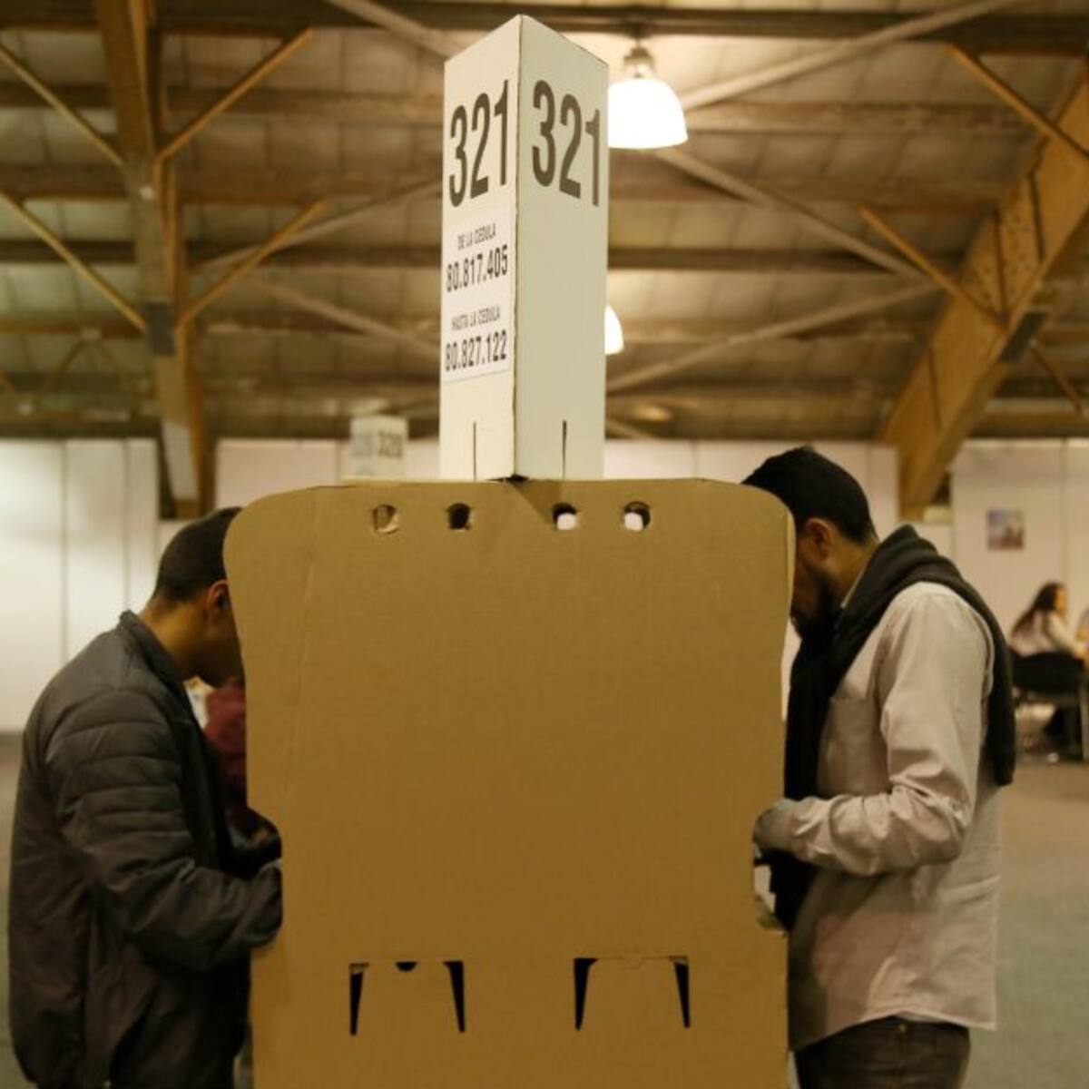 345 grupos se han inscrito para respaldar candidaturas por firmas en regionales