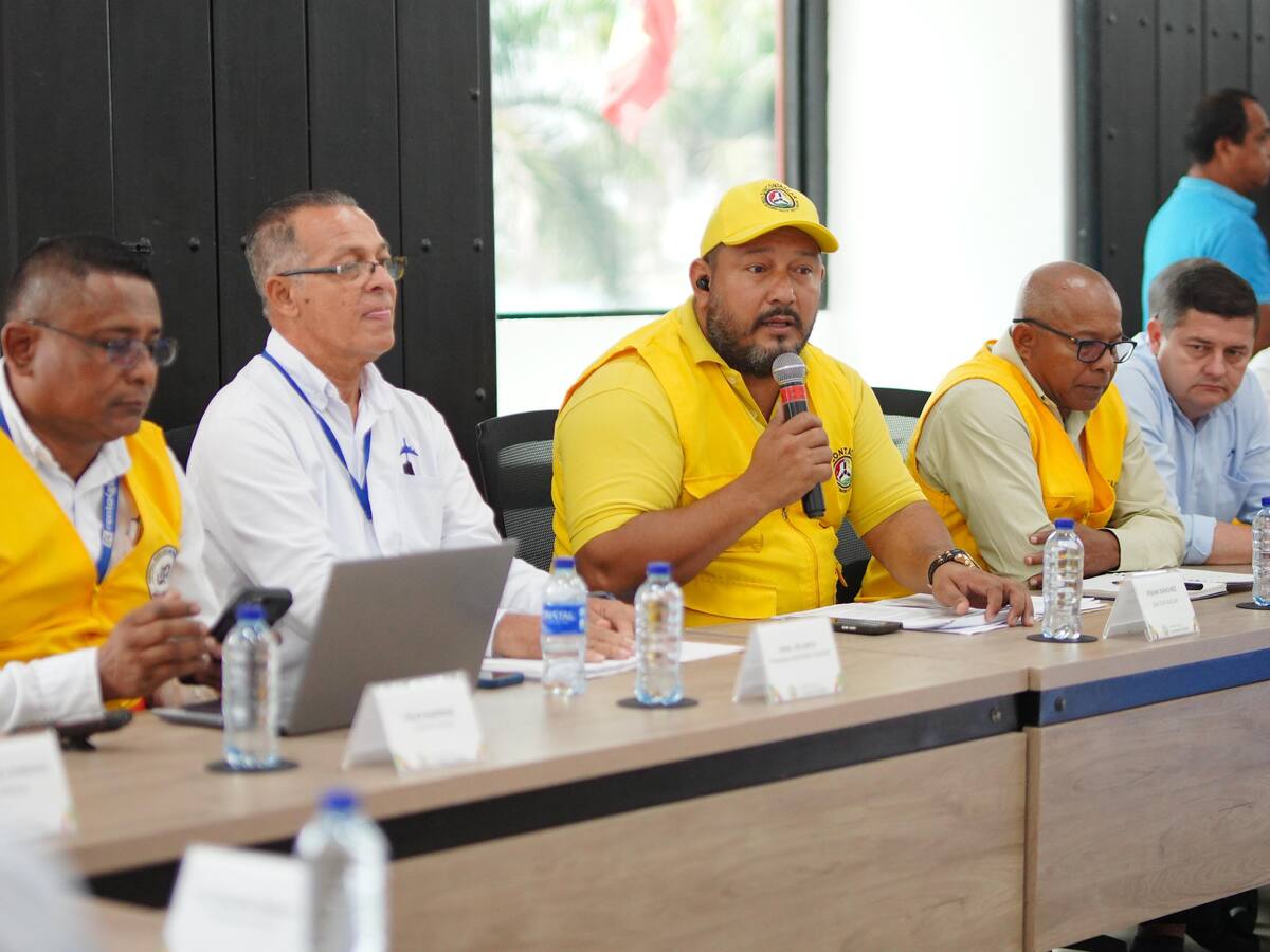 Taxistas de Cartagena serán capacitados y carnetizados por el distrito