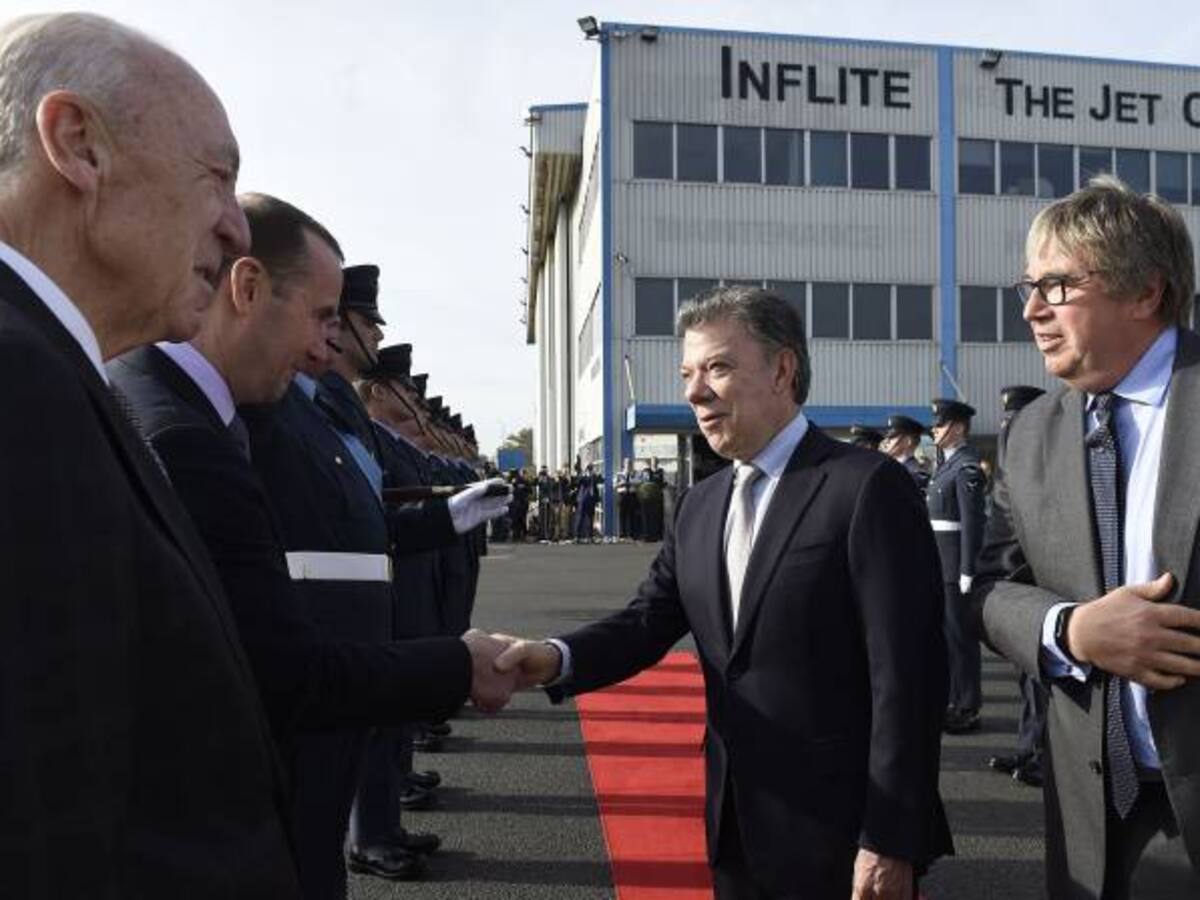 Colombia está al borde de un histórico acuerdo de paz: gobierno británico