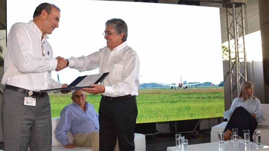 Aeropuerto Alfonso Bonilla Aragón obtiene certificación OACI. Foto: Cortesía de la gobernación del Valle