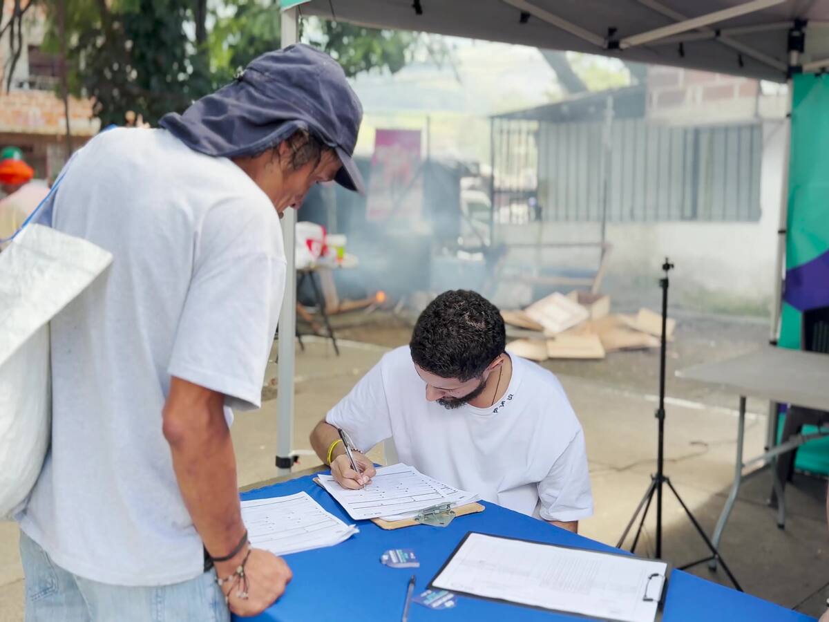 Bello realizó jornada integral para habitantes de calle en el barrio Prado