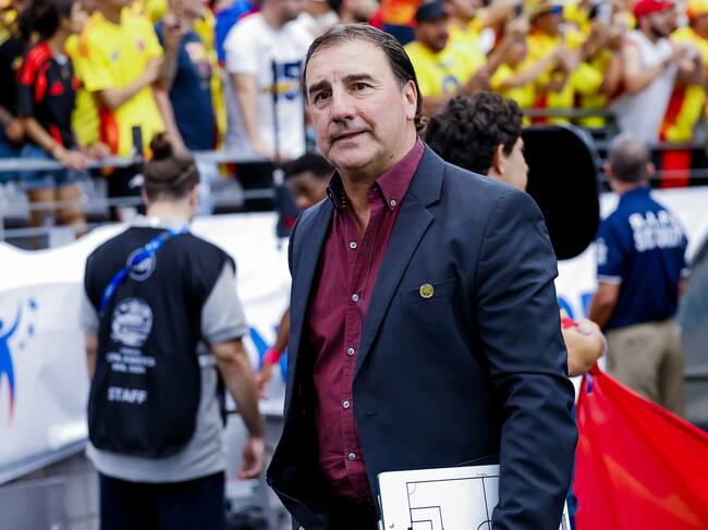 Glendale (United States), 06/07/2024.- Head coach Nestor Lorenzo of Colombia before the first half of the CONMEBOL Copa America 2024 Quarter-finals match between Colombia and Panama, in Glendale, Arizona, USA, 06 July 2024. EFE/EPA/JOHN G. MABANGLO