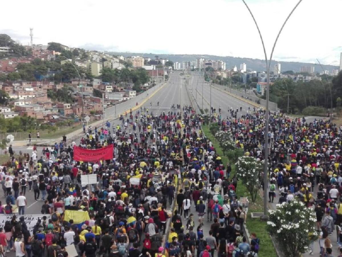 Gran manifestación en la autopista Bucaramanga – Floridablanca