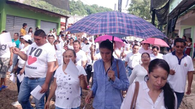 Marcha de comunidades en La Gabarra