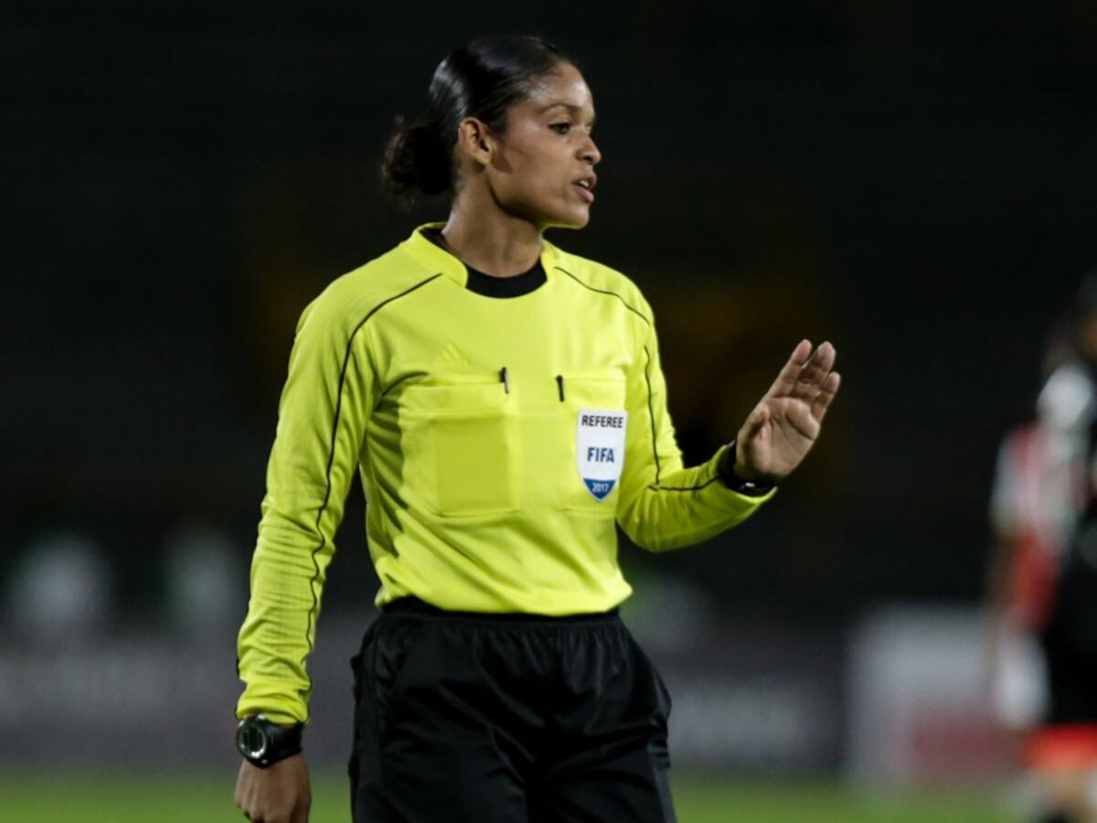 Árbitras harán historia en el fútbol profesional colombiano