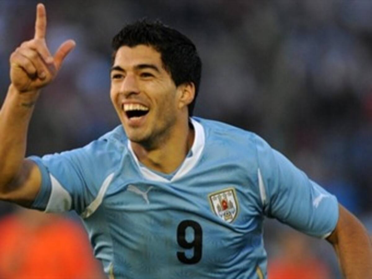 Con goles de Suárez Uruguay clasificó a la final de la Copa America