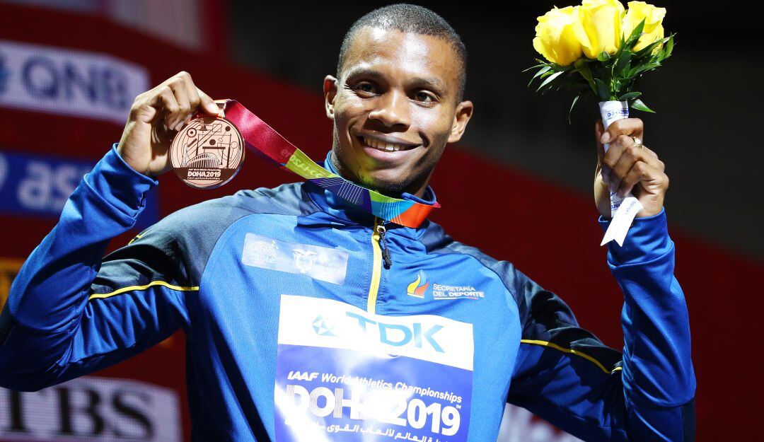 Alex Quiñónez ganó la medalla de bronce en el Mundial de Atletismo de Doha en 2019.