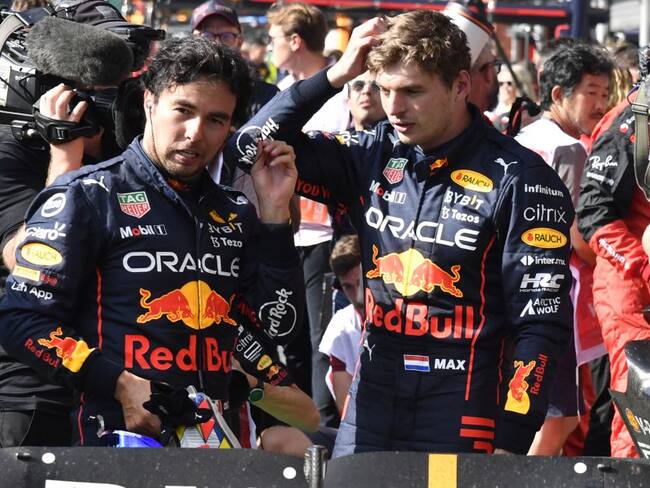 Sergio Pérez (izq.) junto a Max Verstappen (der.) se impusieron en el GP de Bélgica.