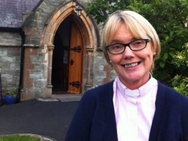 La Iglesia de Irlanda consagra a su primera mujer obispa