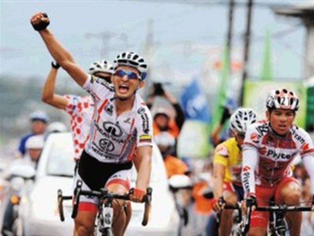 Julián Rodas primer líder de la Clásica de Santander
