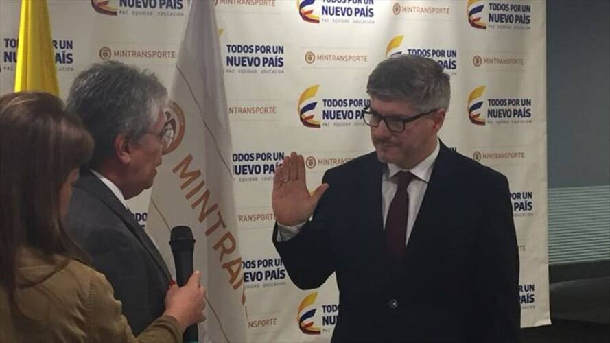 A pesar de ser nombrado a inicios de noviembre del año pasado como director de la entidad Juan Carlos Salazar se posesionóhasta este jueves.. Foto: Cortesía/ Aeronáutica Civil