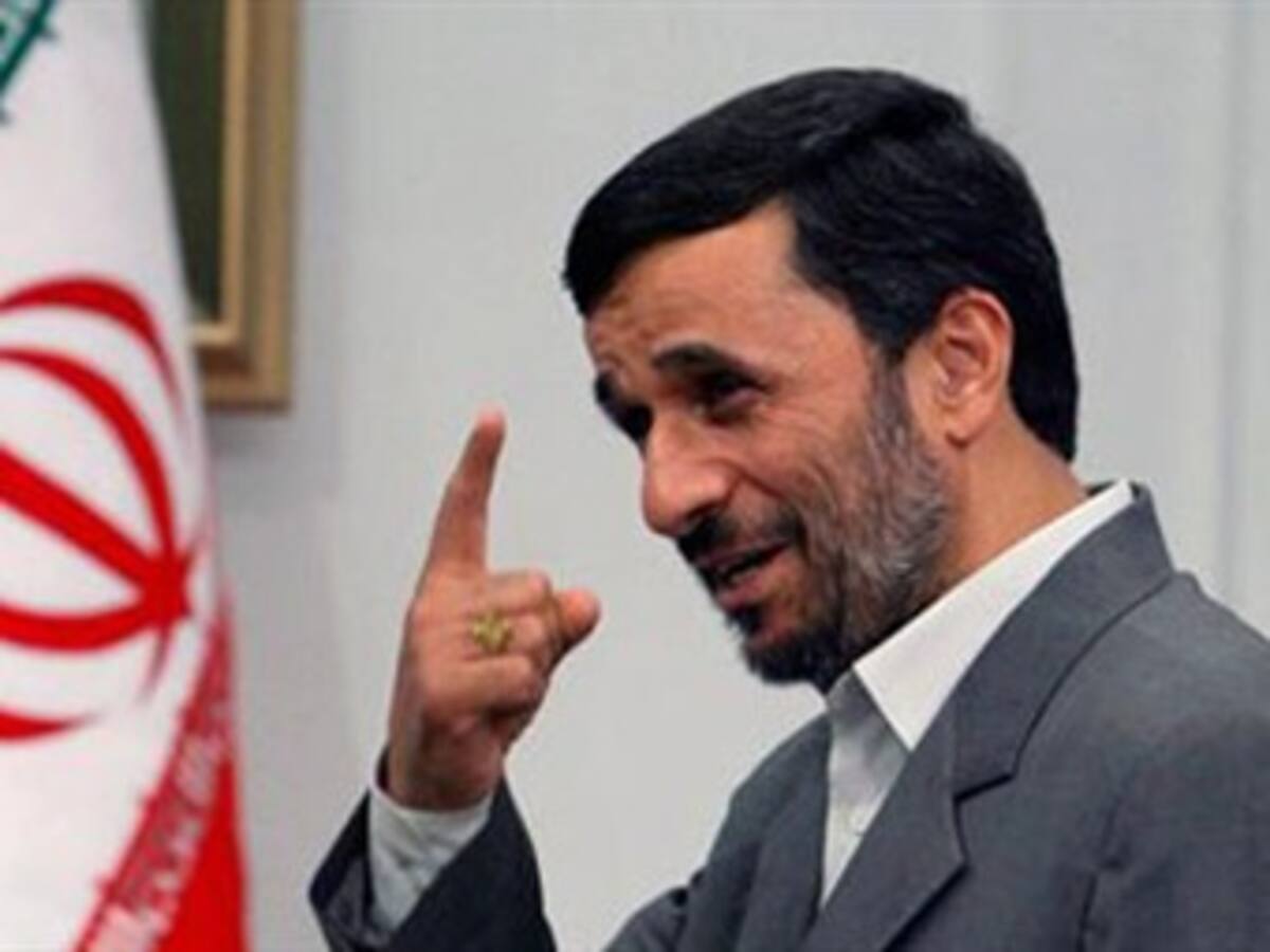 Presidente Ahmadineyad quiere que Maradona dirija a la Selección de Irán