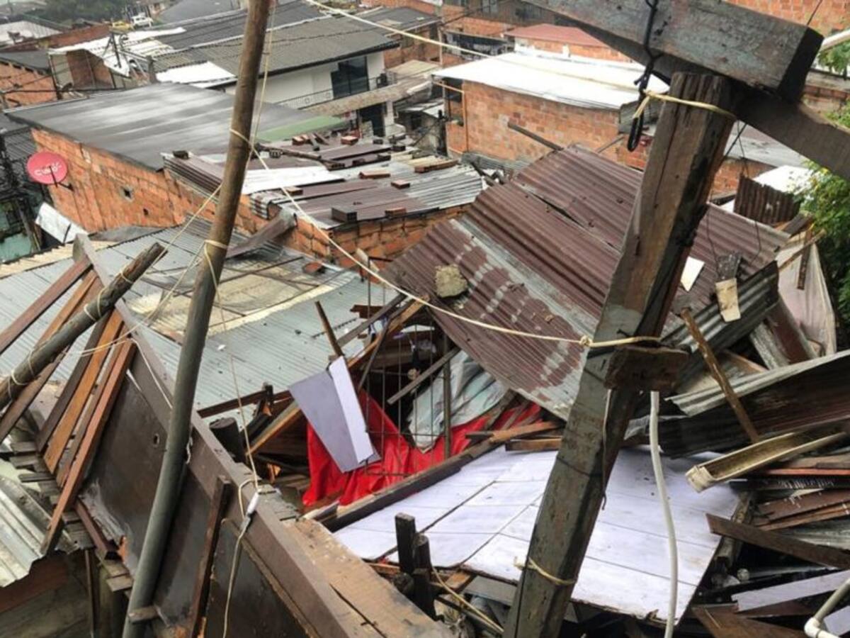 Una bebé de 18 meses sobrevivió al desplome de la vivienda en la que dormía