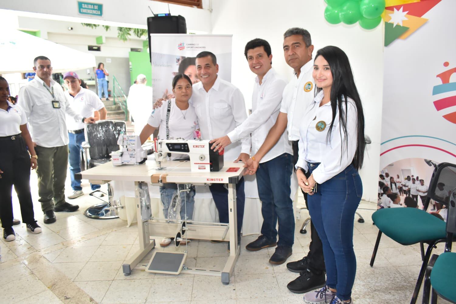 Con la entrega de activos productivos, el programa Camino de Oportunidades impulsa a familias en pobreza extrema en Cartagena a fortalecer sus emprendimientos y construir un futuro sostenible