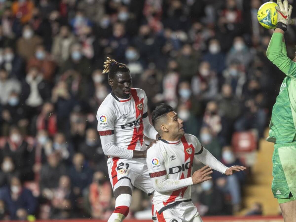Video: Real Madrid venció al Rayo con Falcao en los últimos minutos