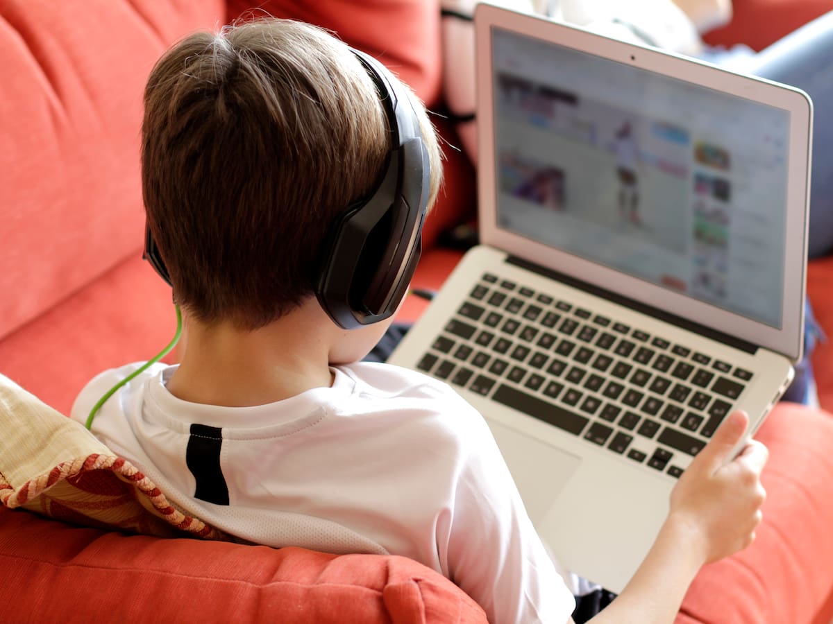 MinTIC abrió consulta pública de decreto para proteger a niños y adolescentes en entornos digitales