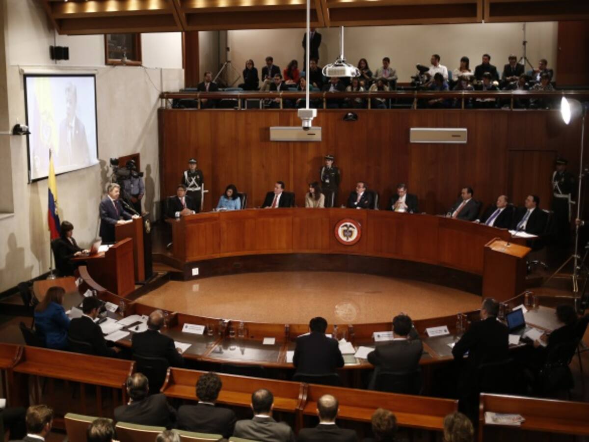 Senado escucha hoy ternados para la Corte Constitucional